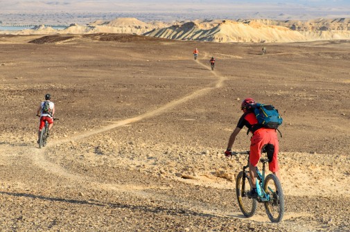 desert-bike-track